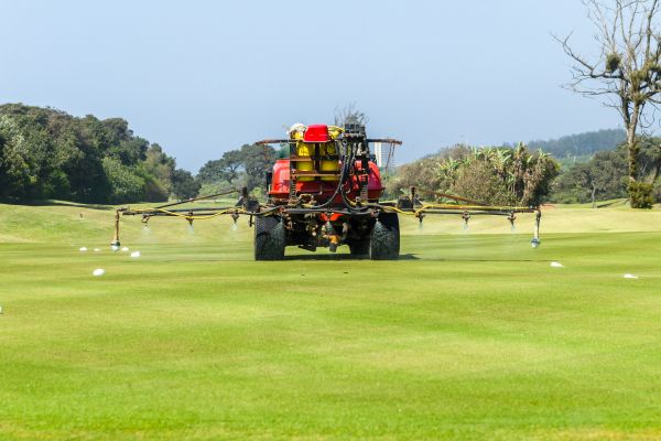 Cost of Golf Course Lawn Care in Riverside